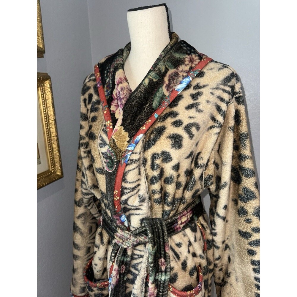 Johnny Was Aditi Robe Reversible Leopard L/XL Cozy Plush Boho Floral Girls Trip - Picture 10 of 16
